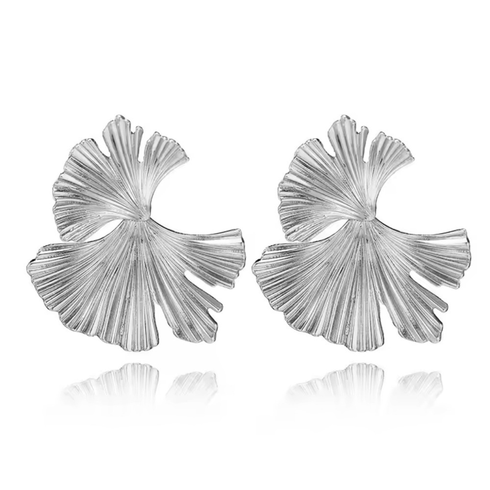 ⚜️Elegant Silver Floral Earrings